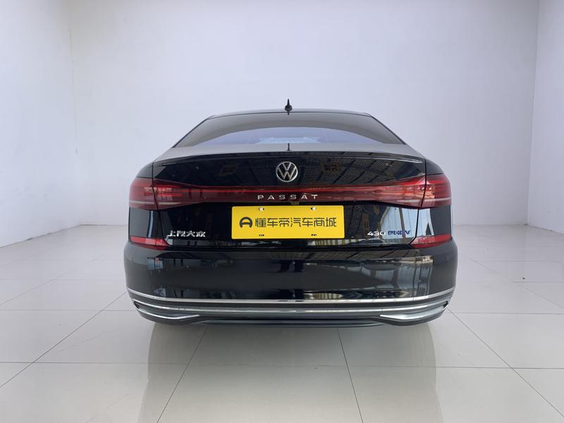 Volkswagen Passat PHEV 2022