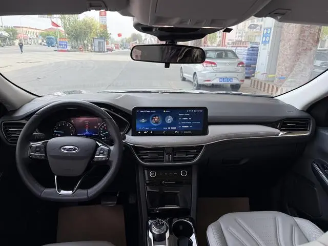 Ford Ruiji EcoBoost 245 two-wheel drive Yaoxiang model