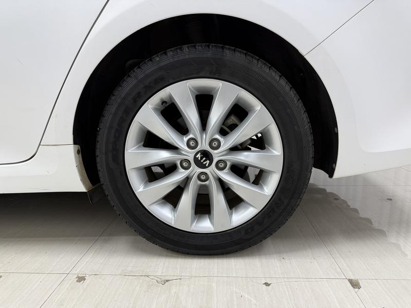 Kia Kia K5 2016