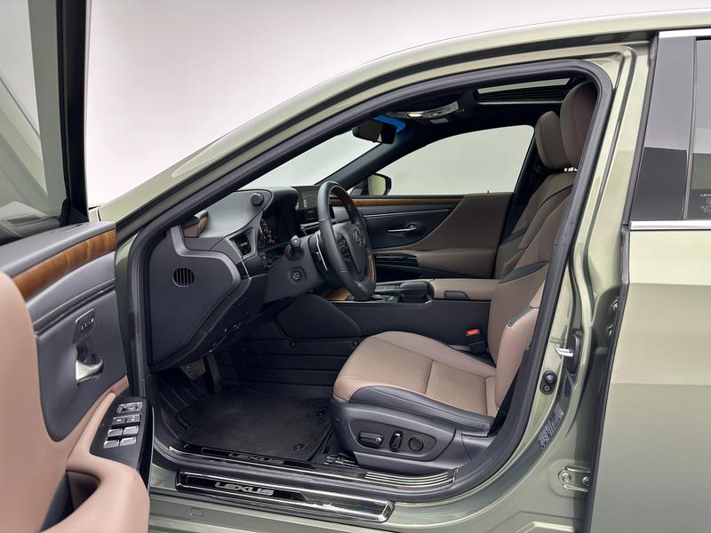 Lexus Lexus ES 2021
