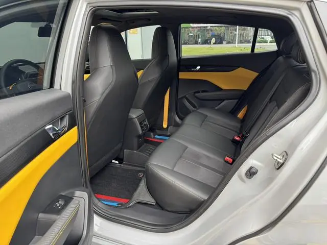 Dongfeng Fengshen Yi Hyun 1.5T Automatic Dreamcatcher Edition