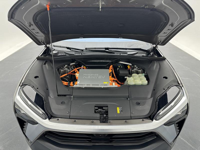 NIO NIO ES8 2020