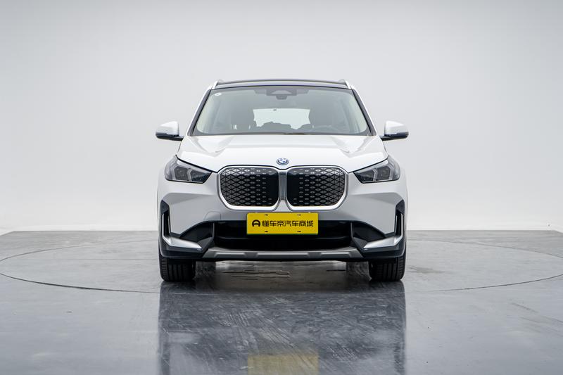 BMW BMW iX1 2026