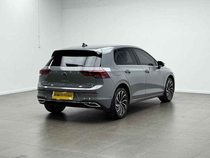 Volkswagen golf 2023