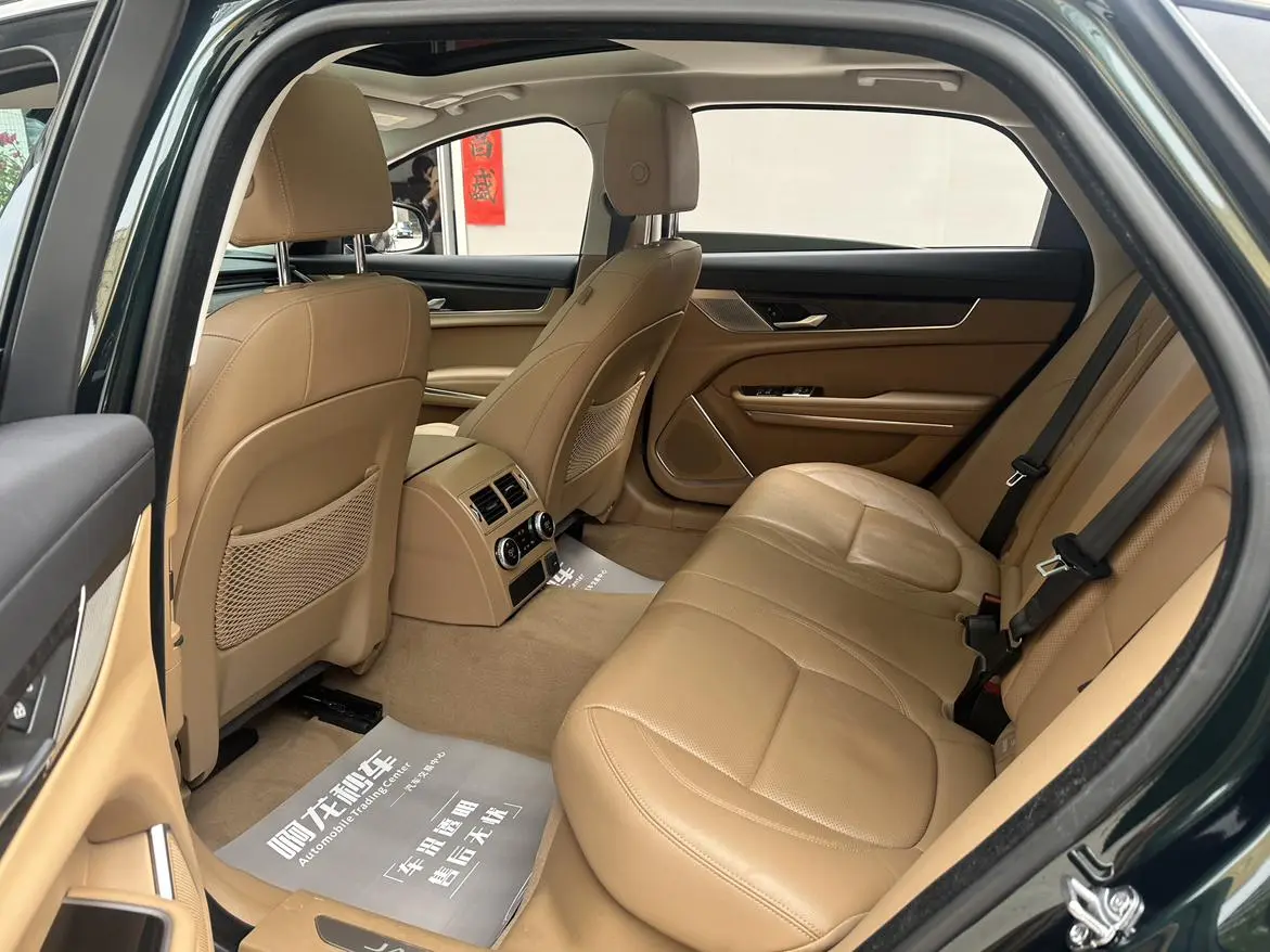 Jaguar Jaguar XFL 2.0T P250 two-wheel drive Exclusive Deluxe Edition