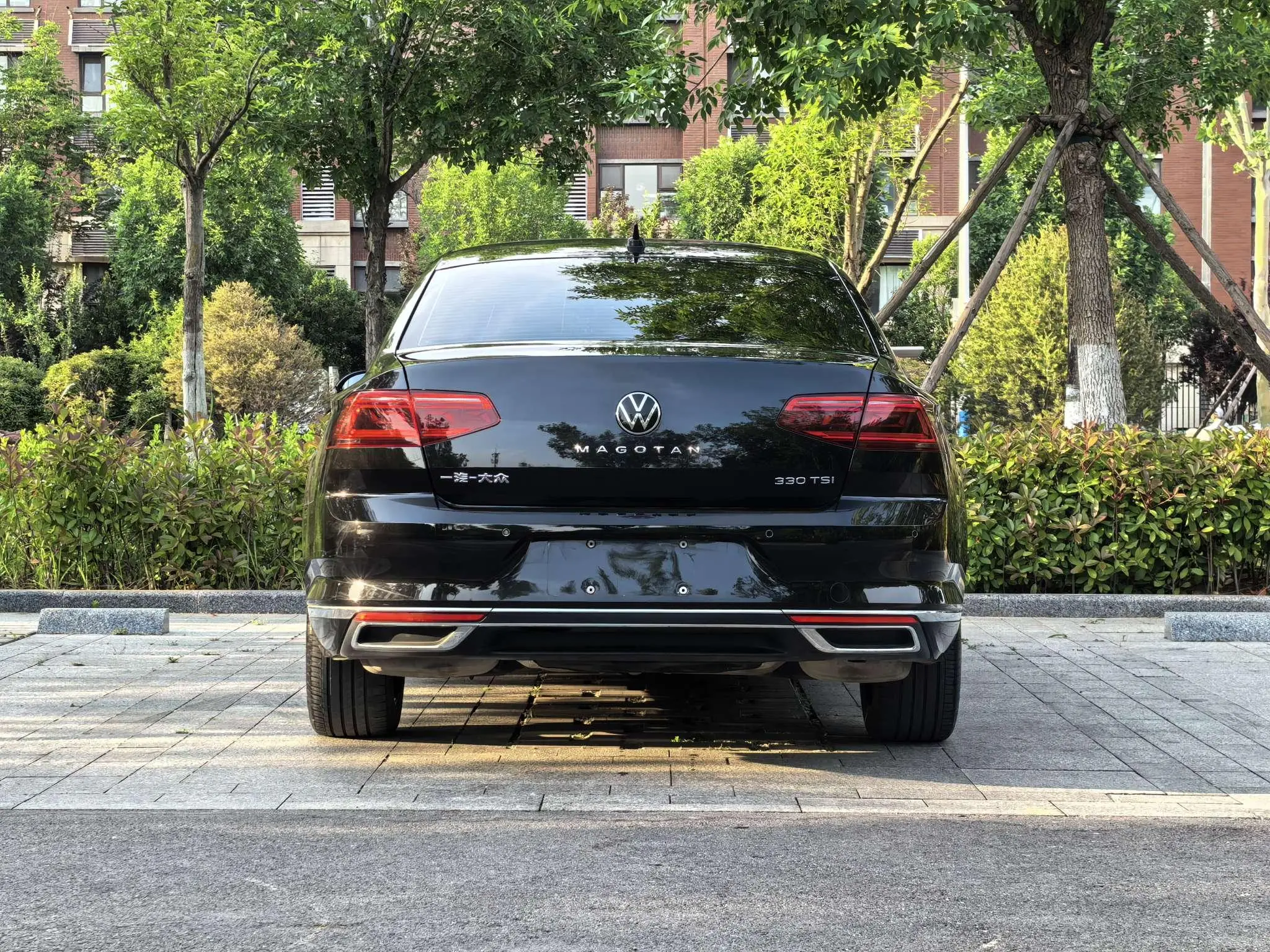 Volkswagen Magotan 330TSI DSG Luxury