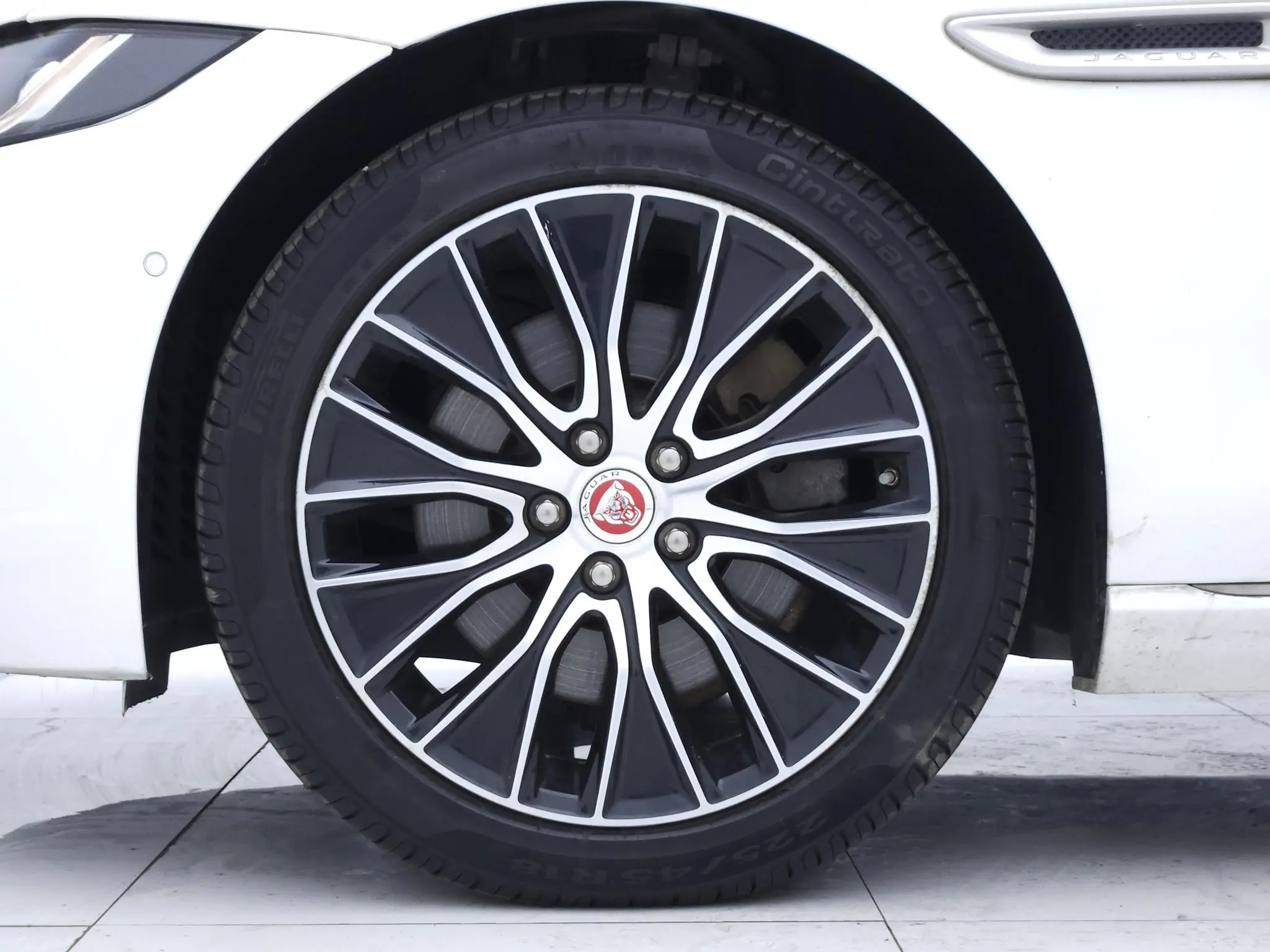Jaguar Jaguar XEL 2.0T 200PS S Enterprising Elegant Version