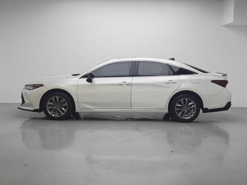 Toyota Asian Dragon 2019