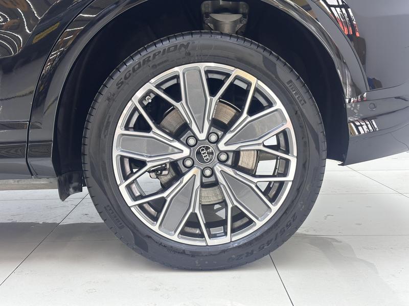 Audi Audi Q5L 2026
