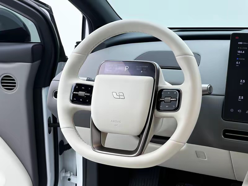 Li Auto Ideal i6 2025