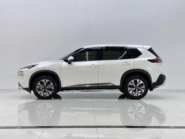 Nissan Qijun VC-Turbo 300 CVT 4WD Deluxe Edition