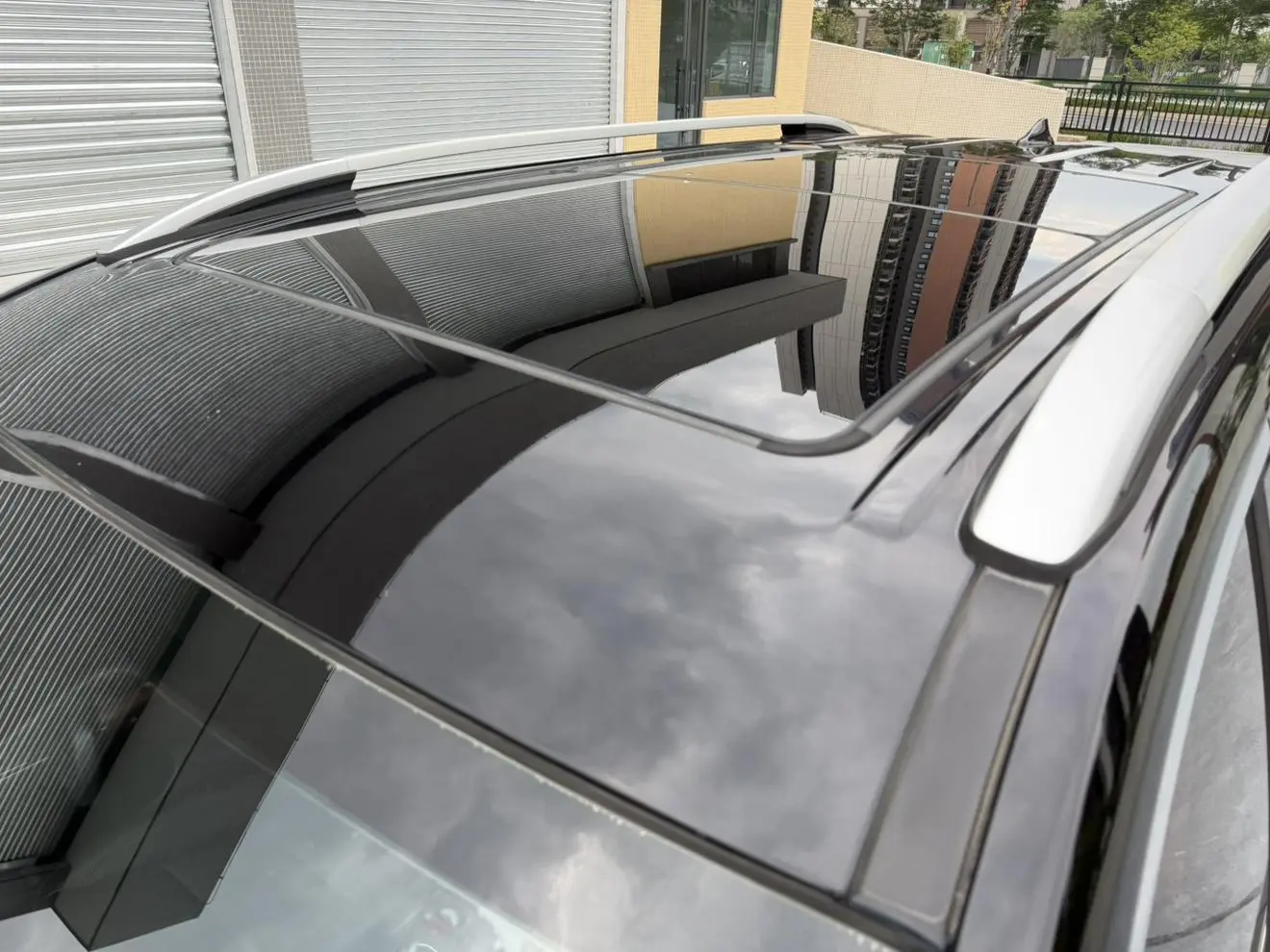GAC Trumpchi GS8 320T two-wheel drive premium edition 7 seats