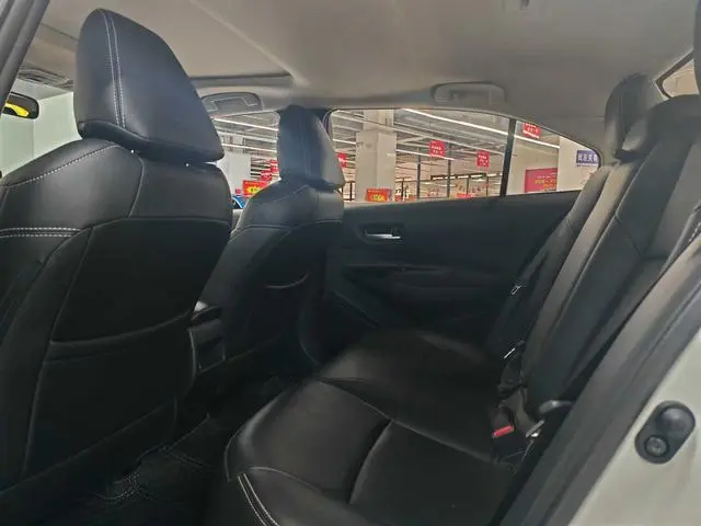 TOYOTA Asian lion 2.0L Premium Edition