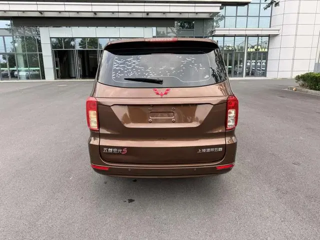 Wuling Wuling Hongguang 1.5L S manual standard type