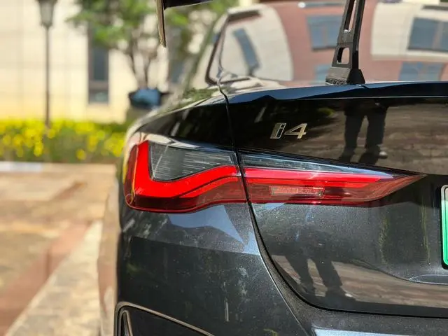 BMW BMW i4 M50