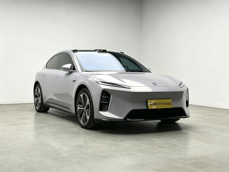 NIO NIO ET5 2025