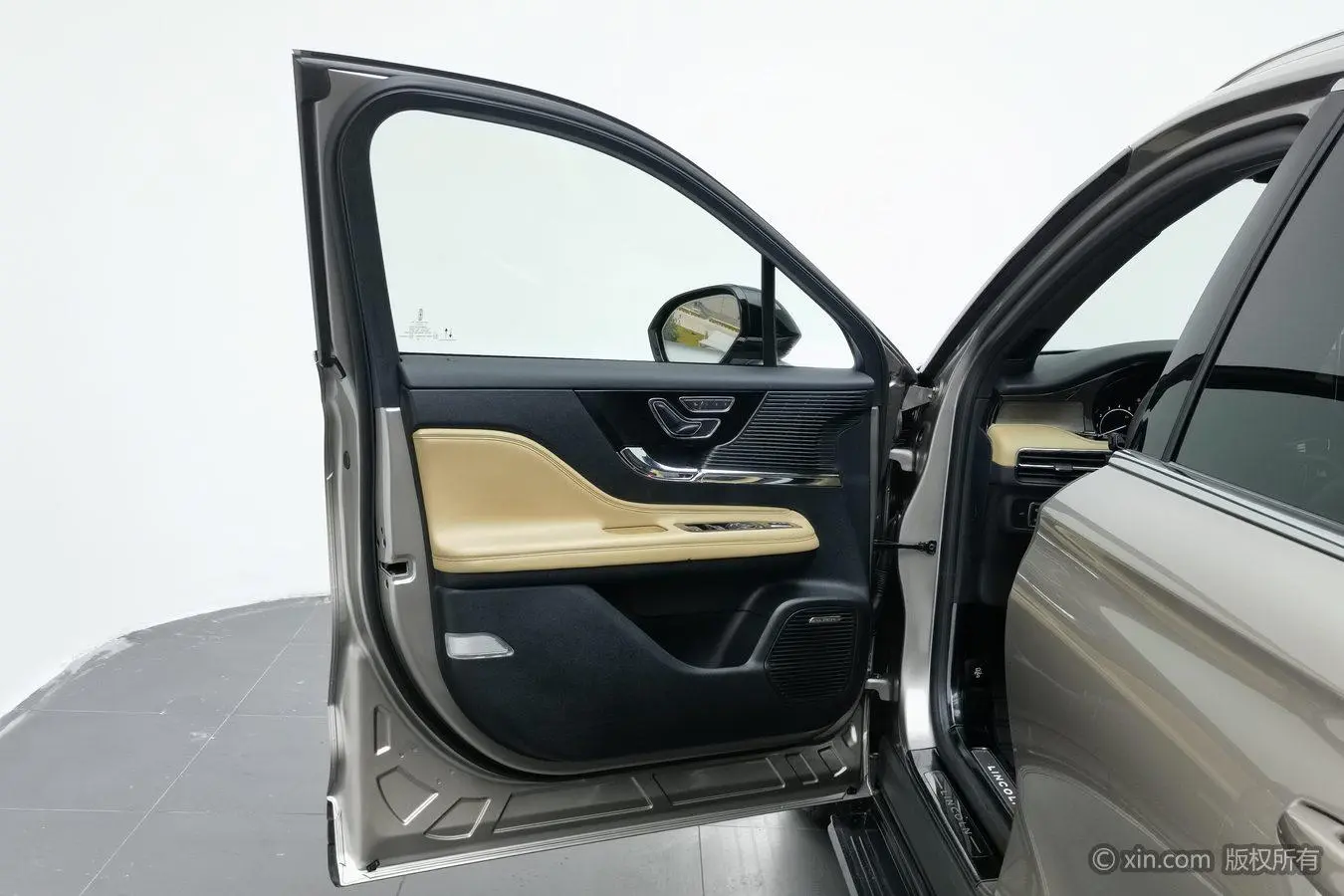 Lincoln Adventurer 2.0T four-wheel drive Zunya Edition
