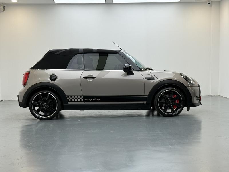 MINI MINI 2023