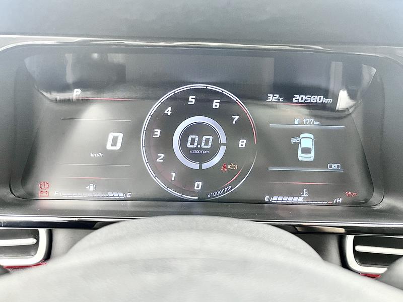 Hyundai Elantra 2022