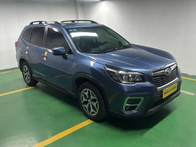 Subaru FORESTER Forester 2.0i Deluxe Edition EyeSight