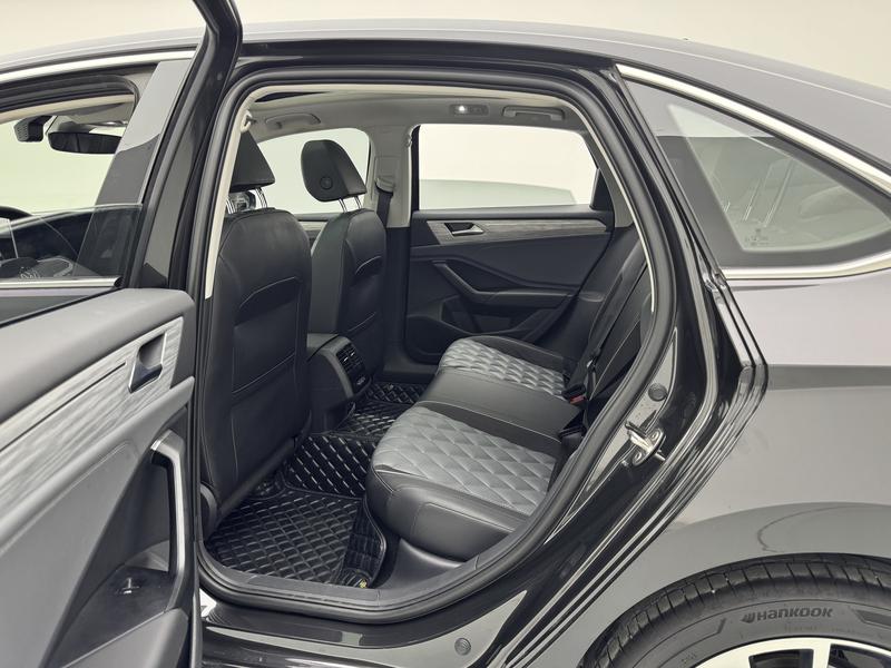 Volkswagen Sagitar 2024
