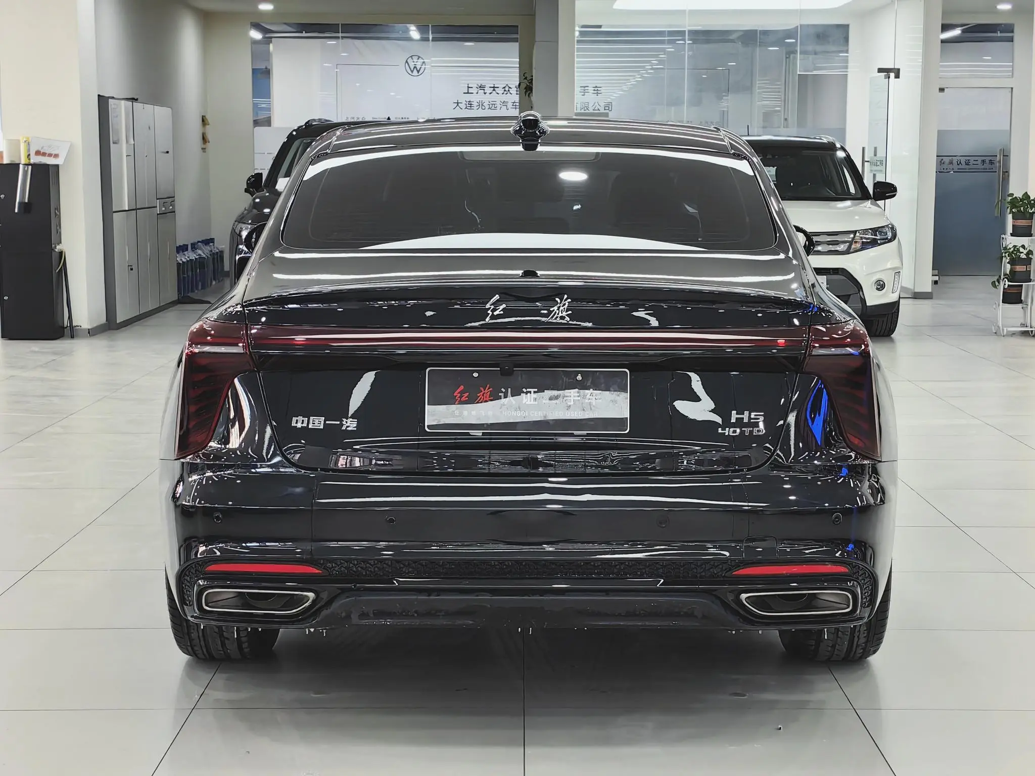 Hongqi Hongqi H5 2.0T Automatic Dark Shadow Version