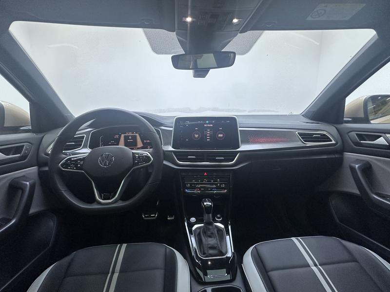 Volkswagen T-Roc 2023