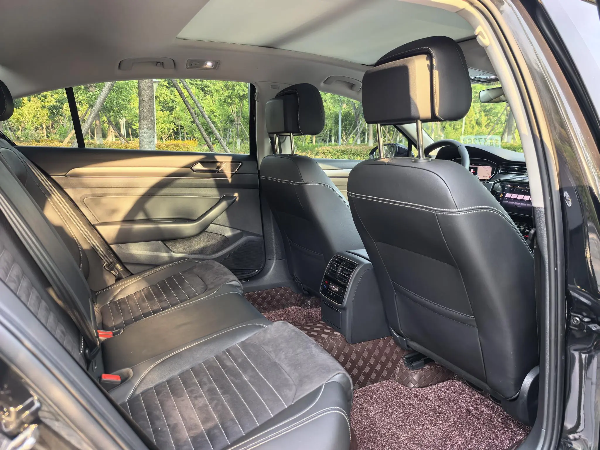 Volkswagen Magotan 330TSI DSG Luxury
