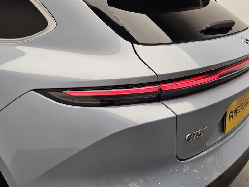 NIO NIO ET5 Touring 2024