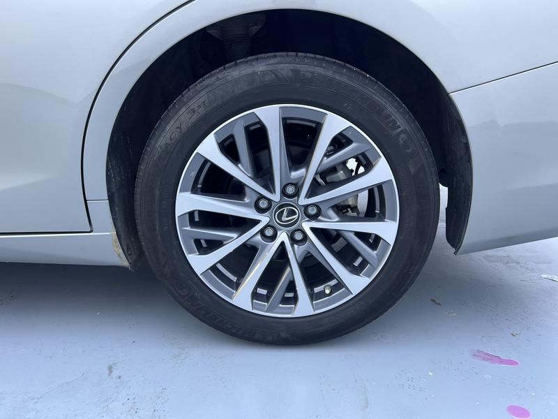 Lexus Lexus ES 2022