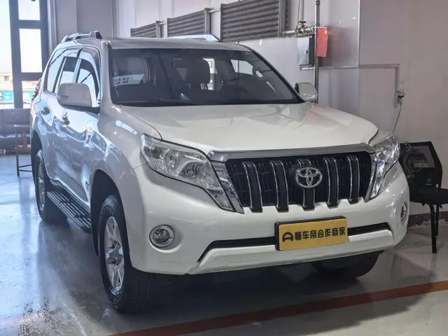 TOYOTA Prado 2.7L automatic standard version