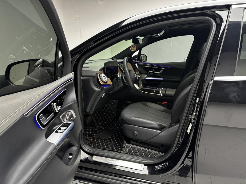 Mercedes-Benz Mercedes EQE SUV 2023