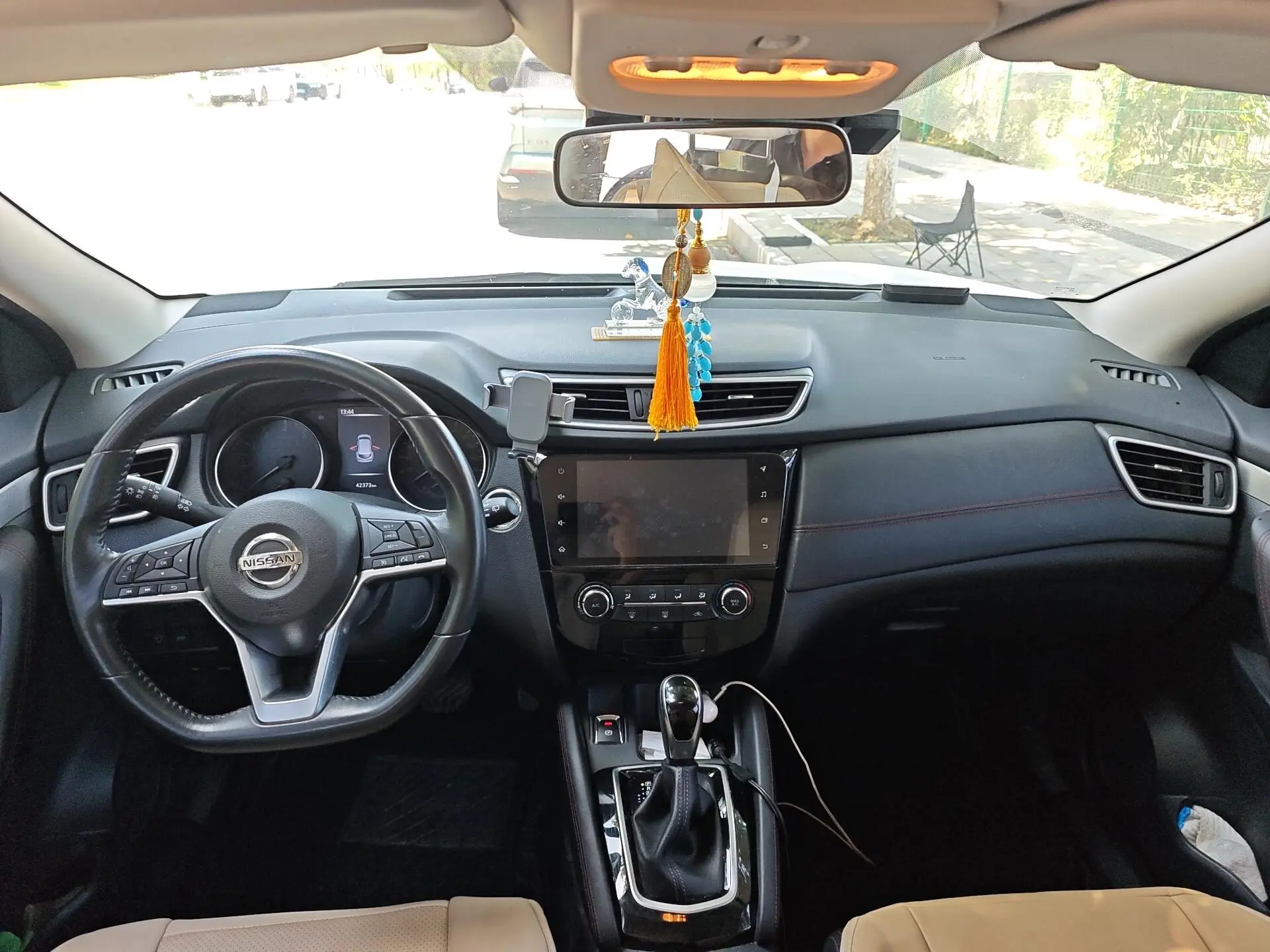 Nissan Qashqai 2.0L CVT Deluxe Edition