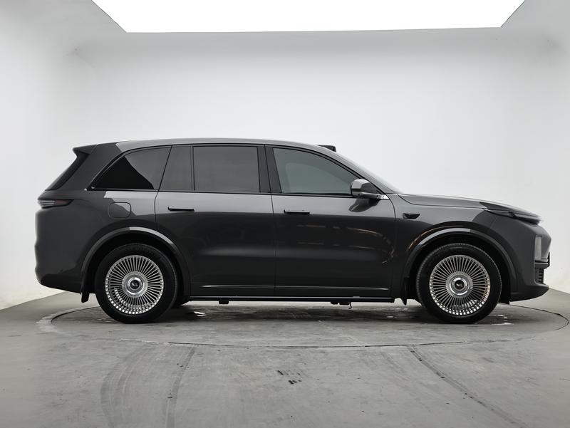 Li Auto Ideal L8 2023