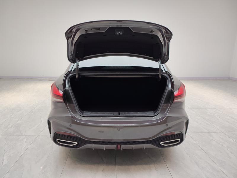 MG MG5 2025
