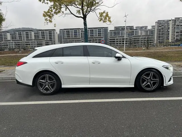 Mercedes-Benz Mercedes-Benz CLA CLA 200 five-door hunting sports car