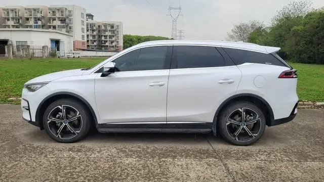 BYD Tang DM DM-i 1.5T 112KM premium type