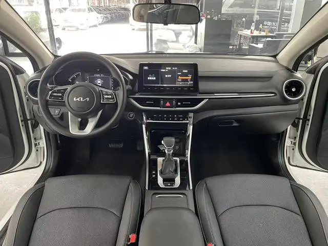Kia Kia K3 Facelift 1.5L CVT fashion version
