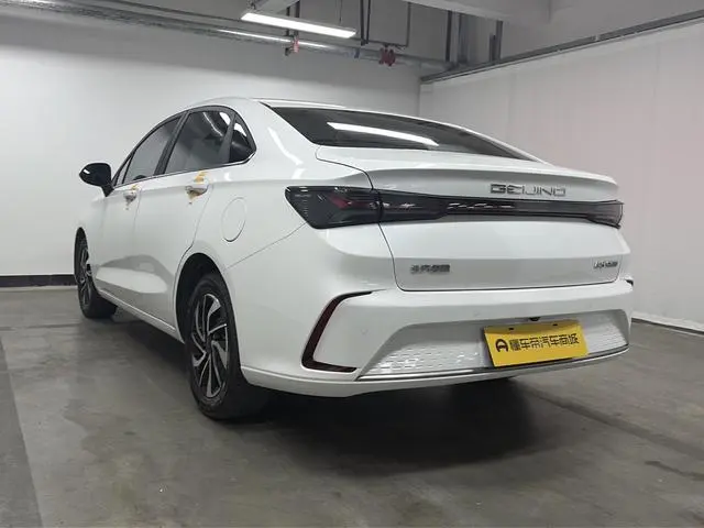 Beijing Beijing U5 PLUS 1.5L CVT Deluxe Edition