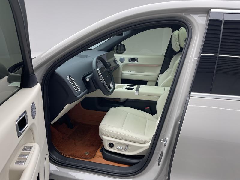 Li Auto Ideal L6 2024