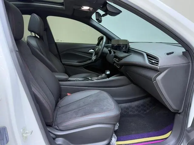 Buick Weilang Pro GS Blast Edition