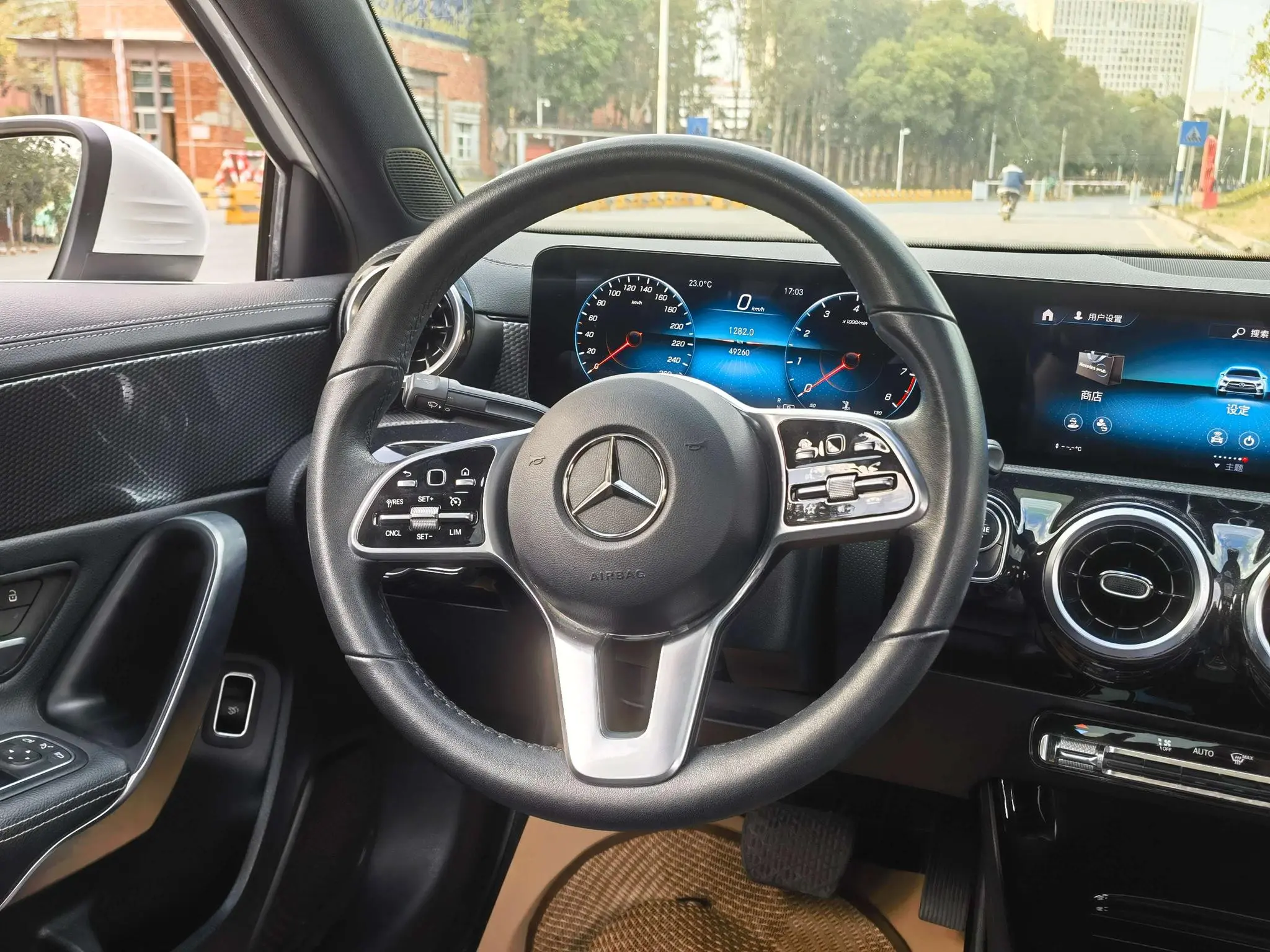 Mercedes-Benz Mercedes-Benz A-class A 200 L sports sedan dynamic Version