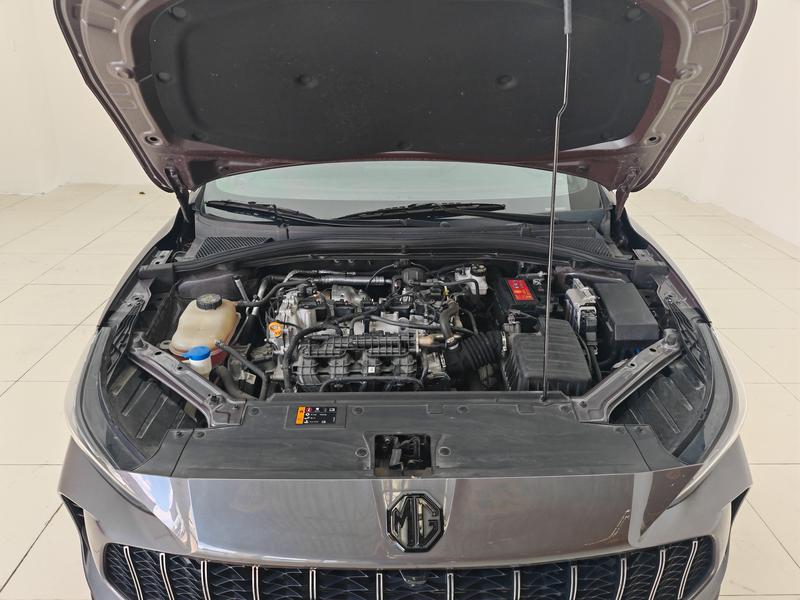 MG MG5 2025