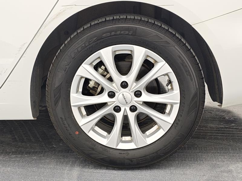Roewe Roewe i5 2023