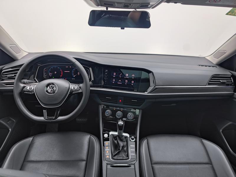 Volkswagen Sagitar 2022
