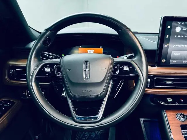Lincoln Flying home 3.0T V6 four-wheel drive Zunya edition