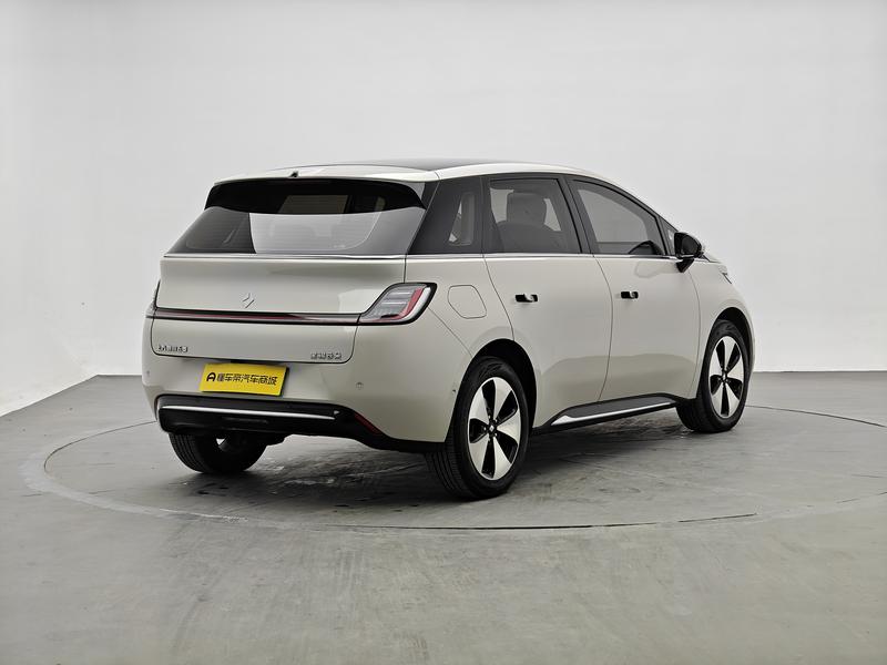 Baojun Yunduo 2023