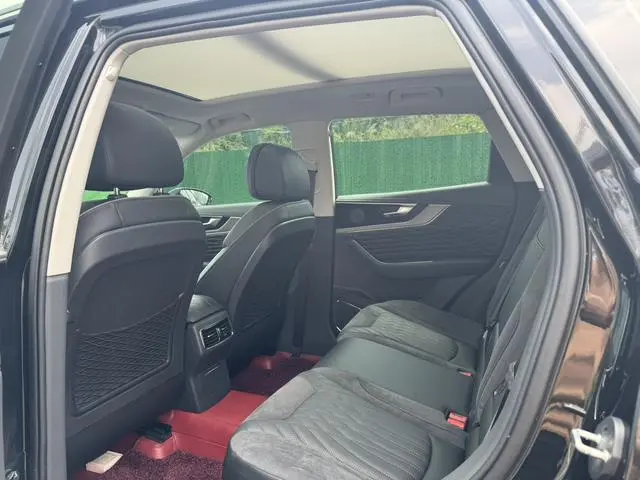 Hongqi Hongqi HS5 Facelift 2.0T Zhilian Flag Enjoy Edition