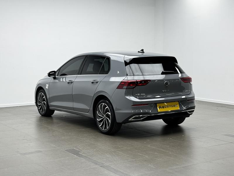 Volkswagen golf 2023