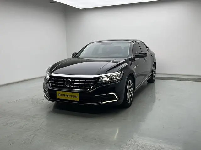 Volkswagen Passat PHEV 430PHEV Hybrid Deluxe Edition